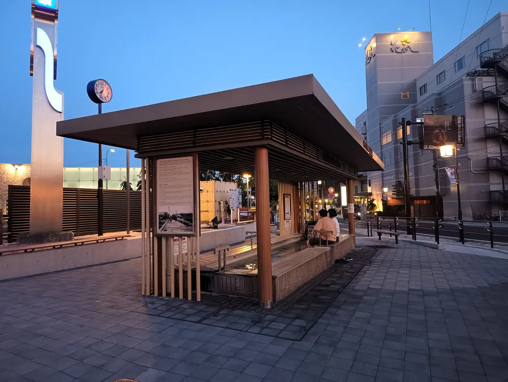 Un bain de pieds public à Yunokawa Onsen, le quartier thermal de Hakodate